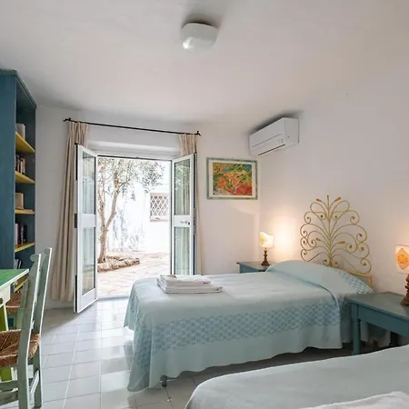 Centrovilla Con Piscina E Privacy E Vista *